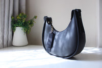 HOBO CRESCENT | BLACK