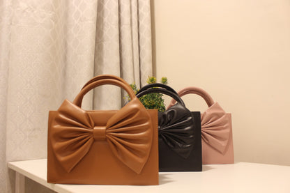 SIGNATURE BOW BAG | Brown