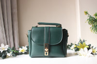 SIGNATURE ELLIPSE BAG | Green