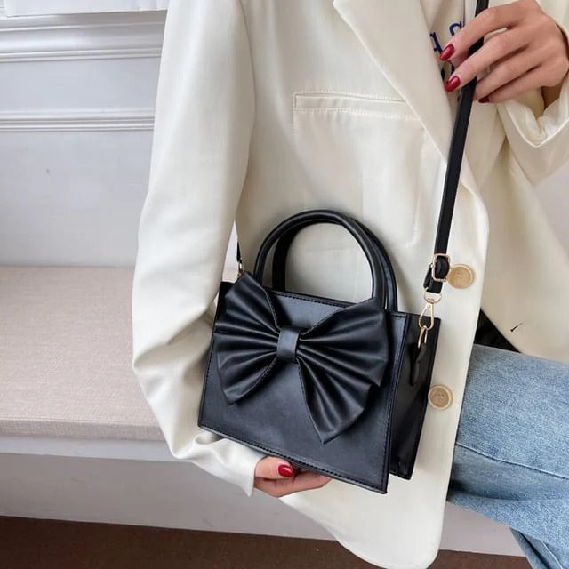 SIGNATURE BOW BAG | Black